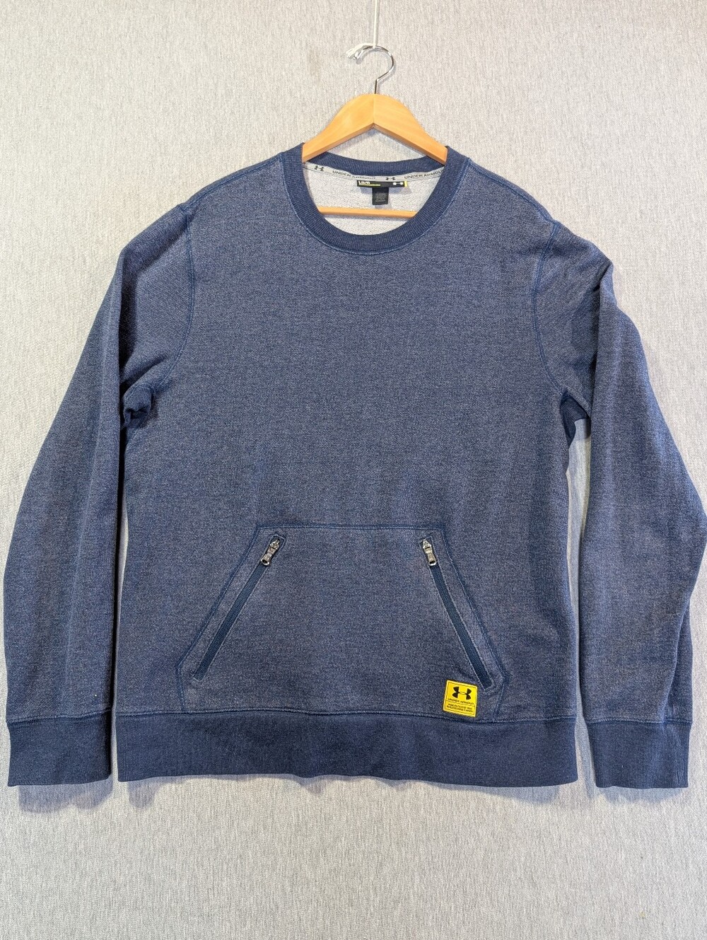 Under Armour Fitted Sweatshirt Men's Large Blue Zip Pockets
